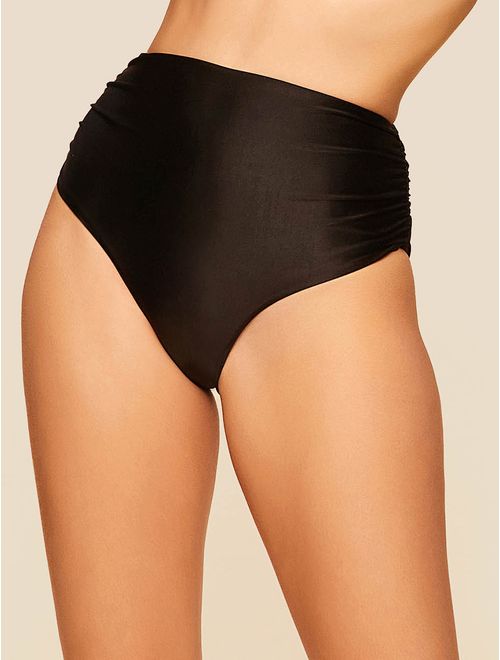 Hot Pants Maya