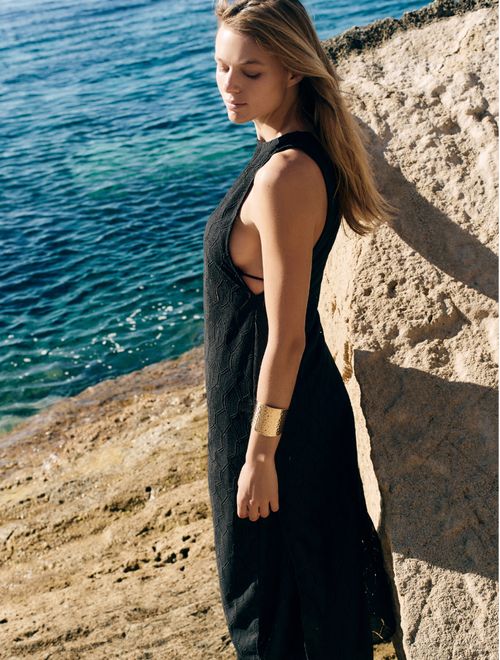 Vestido Midi Liso Onyx